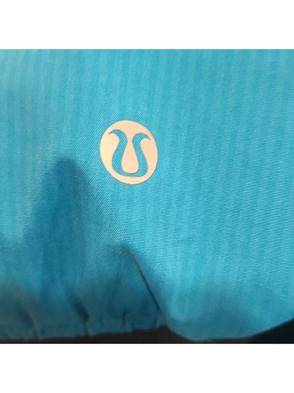 Rare LULULEMON Vintage Wind Rain Hoodie Shirred Shoulder Pleated Back
